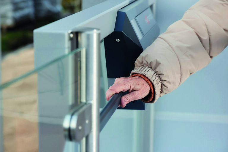 Ascensor-elevador-vertical-EVP-UP-interior-detalle (1)