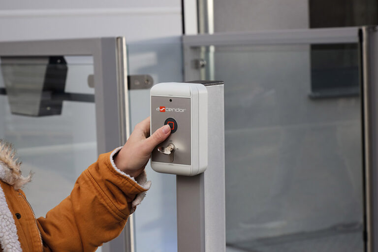 Ascensor-elevador-vertical-EVP-UP-interior-detalle (7)