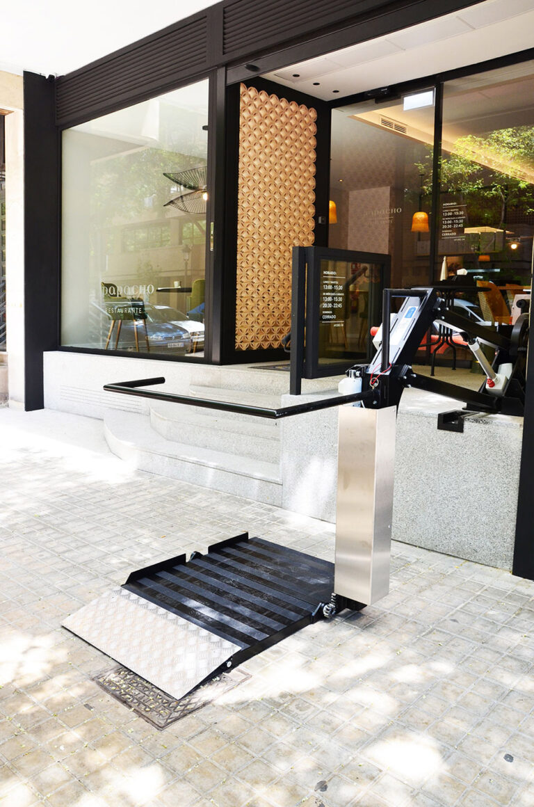 Elevador-escaleras-con-monobrazo-EVP-SPIN (3)