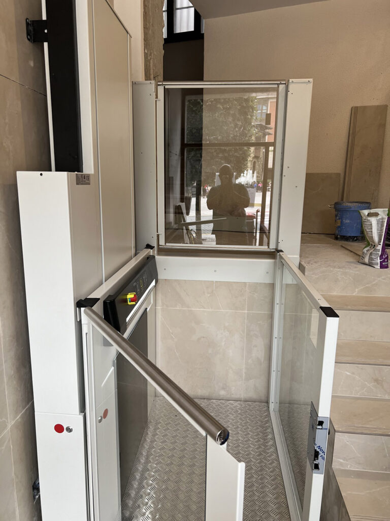 Elevador-vertical-escaleras-EVP-E (29)