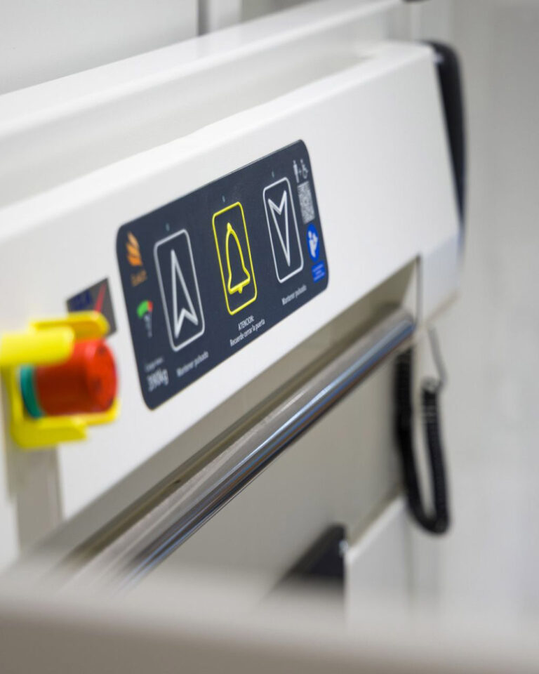 Elevador-vertical-escaleras-EVP-E (3)