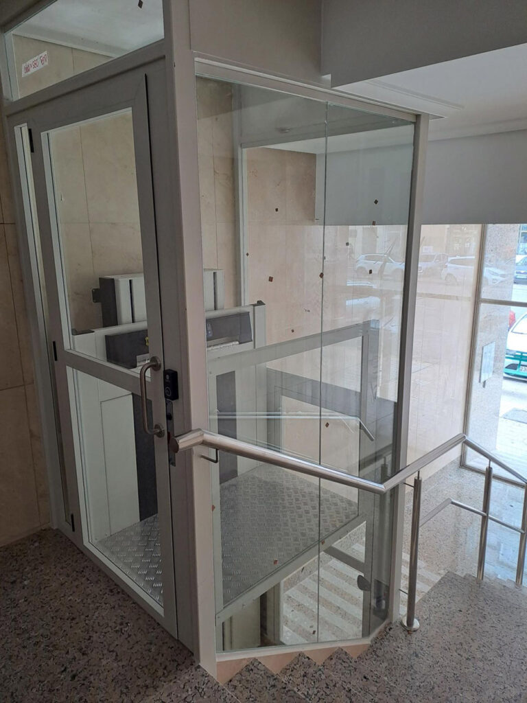 Elevador-vertical-escaleras-EVP-E (6)