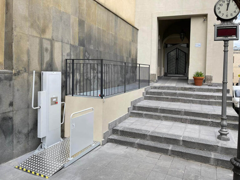 Elevador-vertical-escaleras-EVP-I (1)