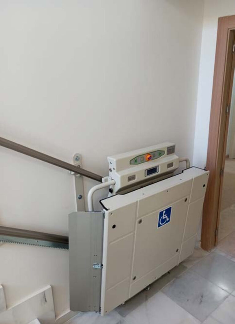 Plataforma-salva-escaleras-PETC-AR (3)