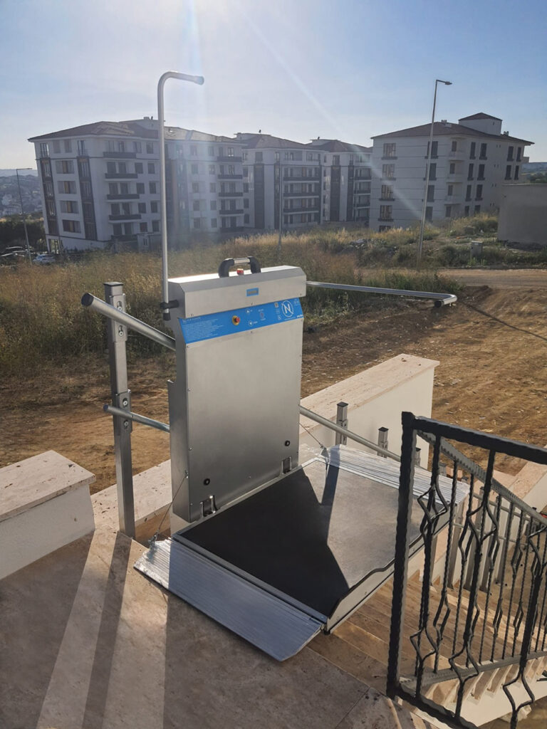 Plataforma-salva-escaleras-exterior-PETR-N (5)