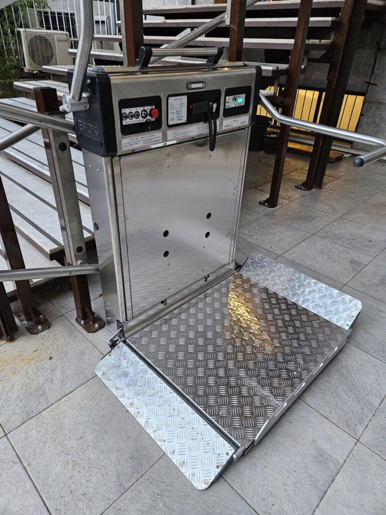 Plataforma-salvaescaleras-PETC-K (15)