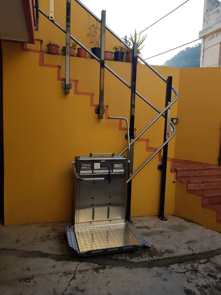 Plataforma-salvaescaleras-PETC-K (2)