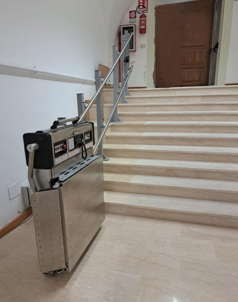 Plataforma-salvaescaleras-PETC-K (24)