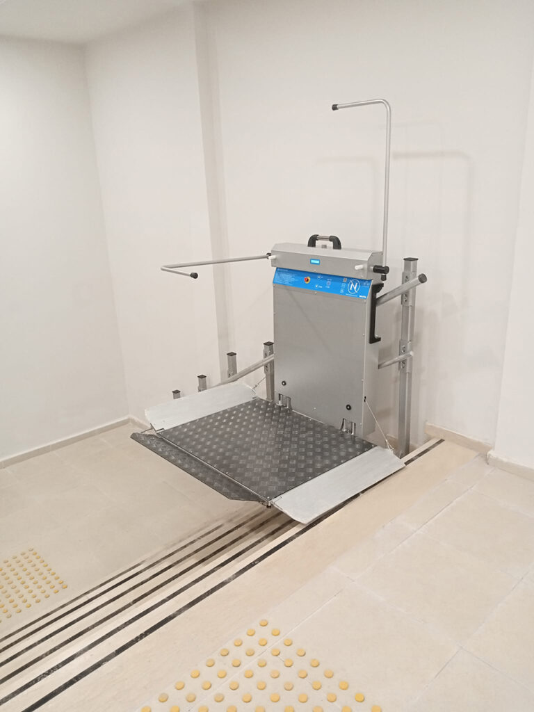 Plataforma-salvaescaleras-PETR-N (4)