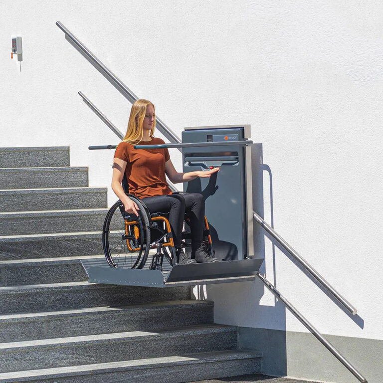 Plataforma-salvaescaleras-exterior-PETR-AS (1)