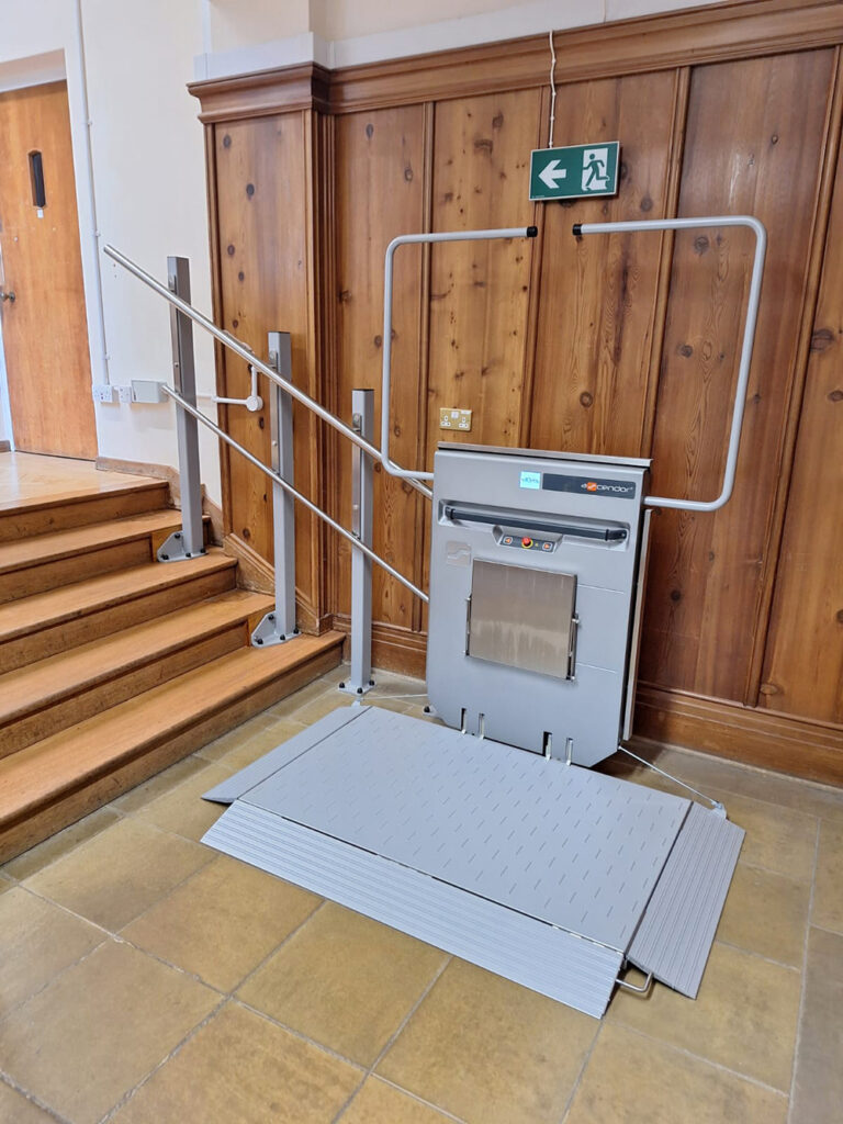 Plataforma-salvaescaleras-exterior-PETR-AS (5)