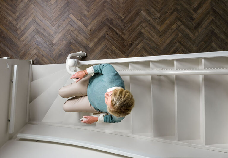 Silla-salvaescaleras-STC-AIR-GIRO AUTOMATICO 1